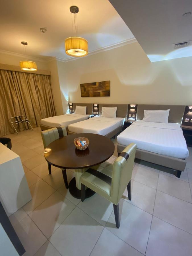 Vista Hotel Apartments Deluxe Дубай Экстерьер фото