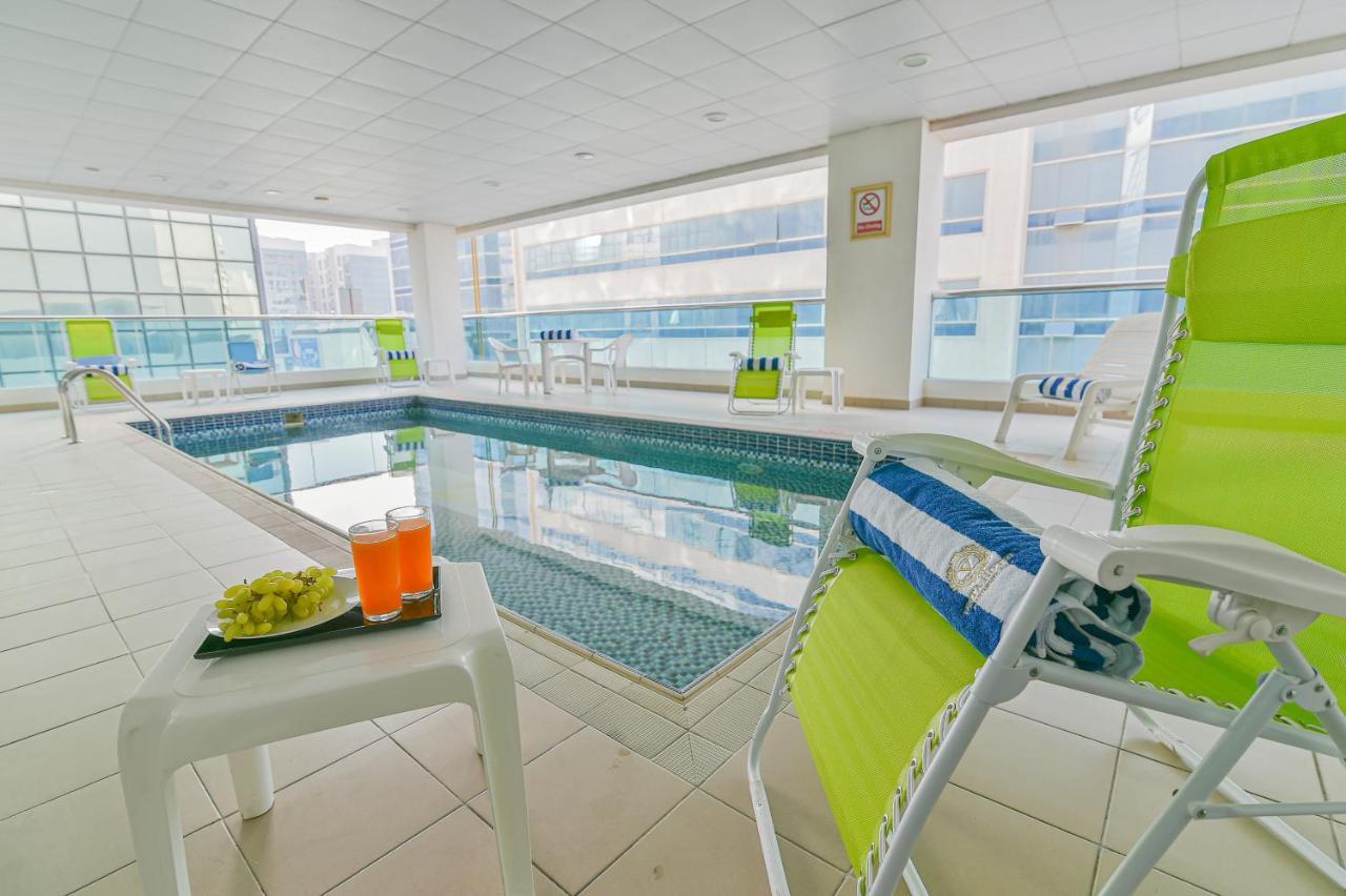 Vista Hotel Apartments Deluxe Дубай Экстерьер фото
